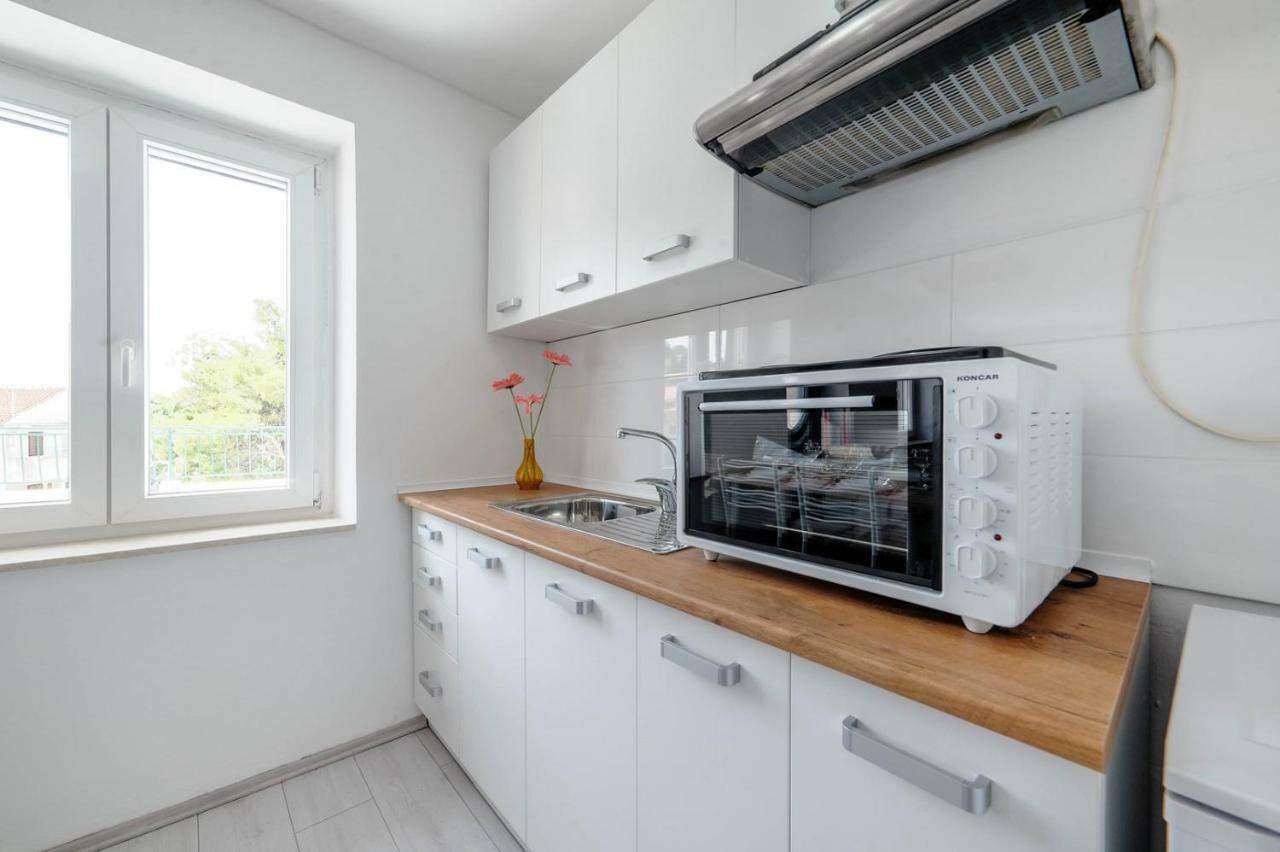 Apartments Nada Tribunj  Ngoại thất bức ảnh
